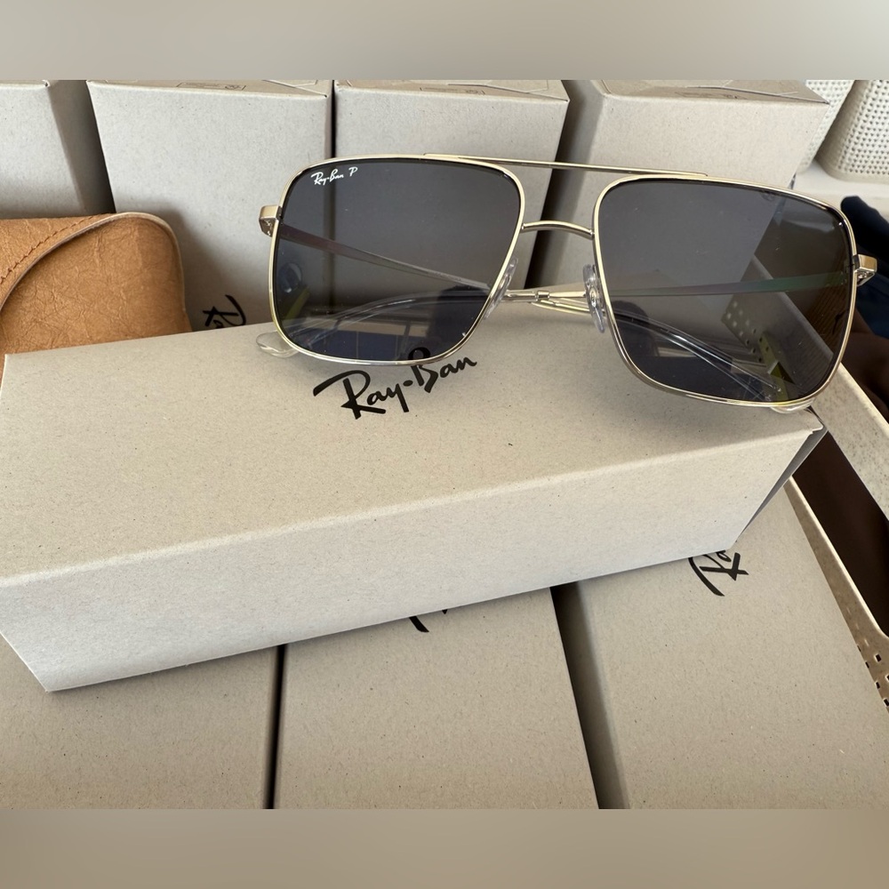 Ray-Ban Gold Sunglasses for unisex